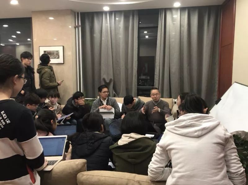 北大120周年校庆之“经院学者” ： 平新乔：胸怀未来的教育者，一心为国的求知者（文献整理）.jpg