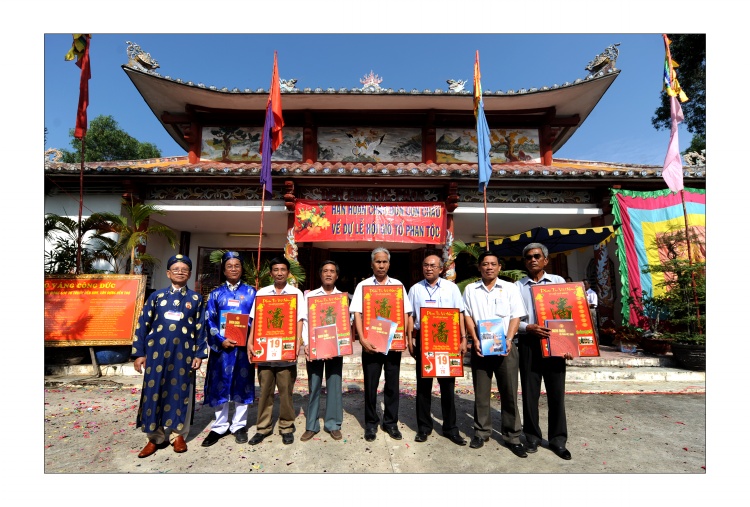 世界潘氏赴越南剪影（文化资料整理）.jpg