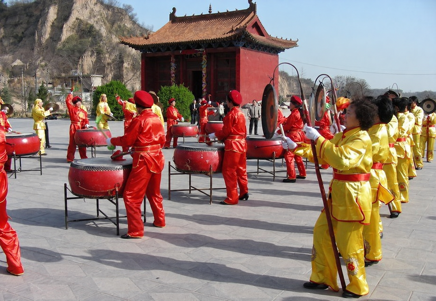 2012年洛阳潘氏荥阳祭祖大典 洛阳潘氏清明祭祖大典在荥阳隆重举行（祭祖纪事）.png