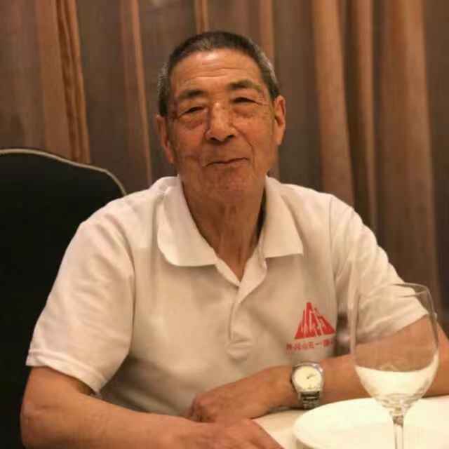 重庆教师秦成德23年走遍武陵大地撰家谱（谱牒资料）.jpg