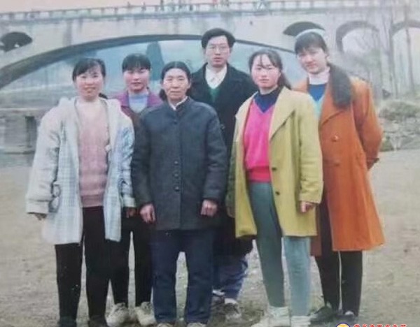 tang_23752da3c1b728c805_02.jpg