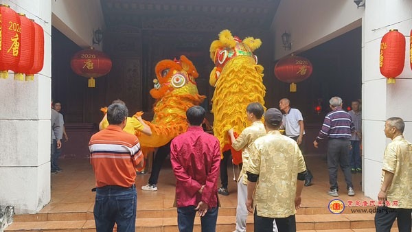 tang_56020bccf917f5eabe_06.jpg