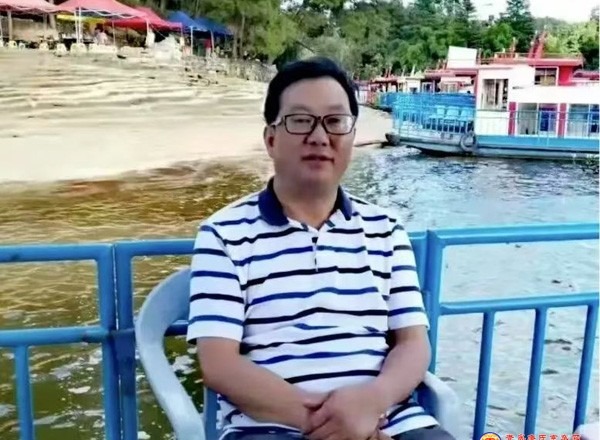 tang_5e31890c8186eb25d1_04.jpg