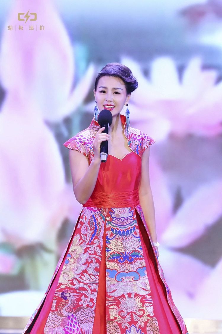 tang_6163d5e5132a9f7253_06.jpg