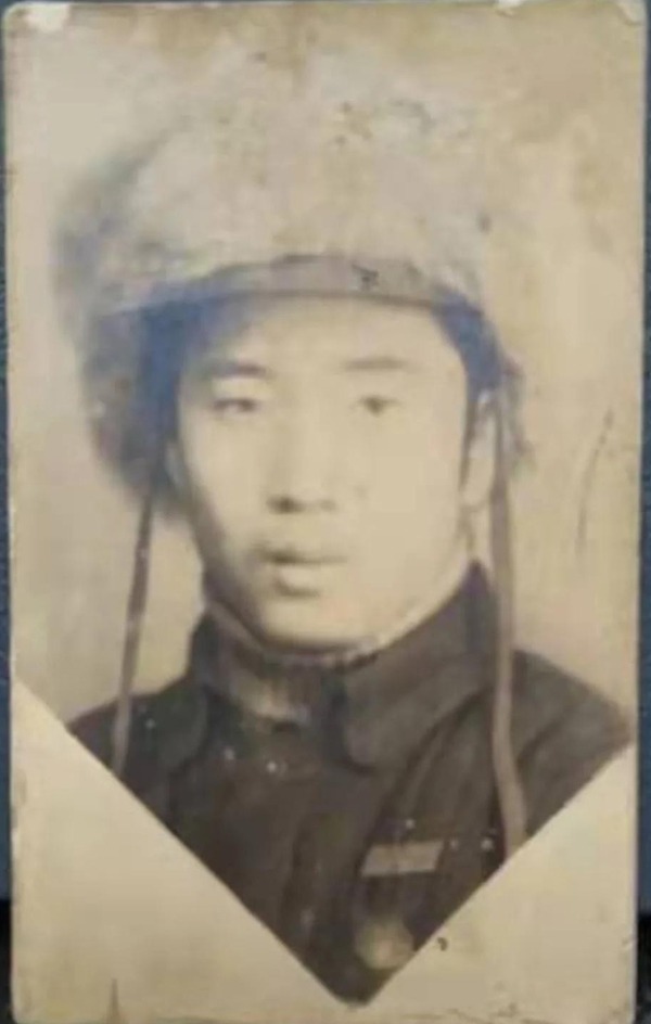 tang_6da5a688934f6e67a3_01.jpg
