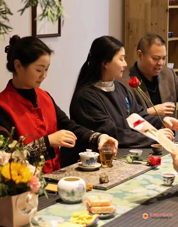 tang_92d31d79e9e74e90ef_01.jpg