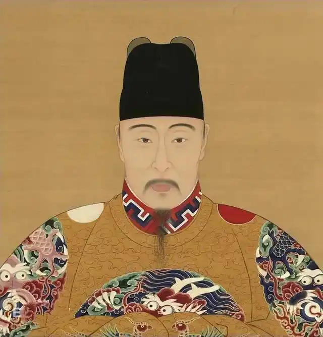 tang_99ed4e1e473b7233db_01.jpg