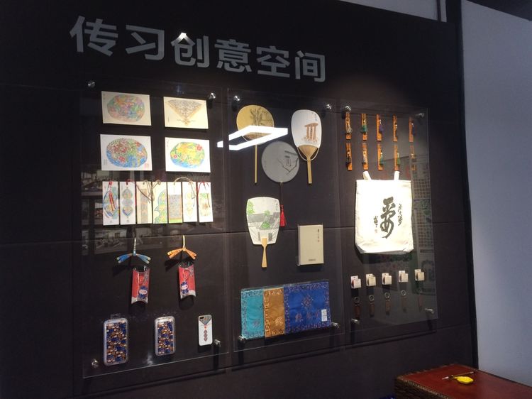 常熟翁氏家风传习馆开馆（人物资料）.jpg