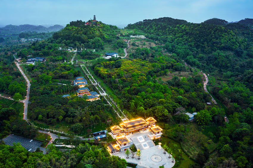 worldpeng_01164d04c806dbb454_00.jpg