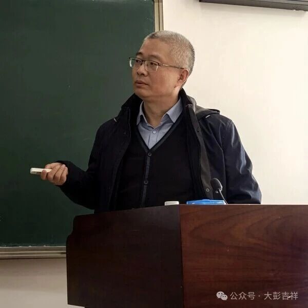 worldpeng_3b88181b563646b313_00.jpg