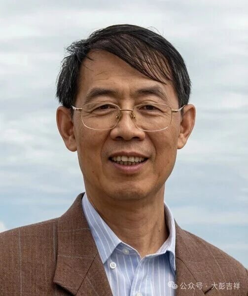 worldpeng_53e50c19ac2c389a78_00.jpg