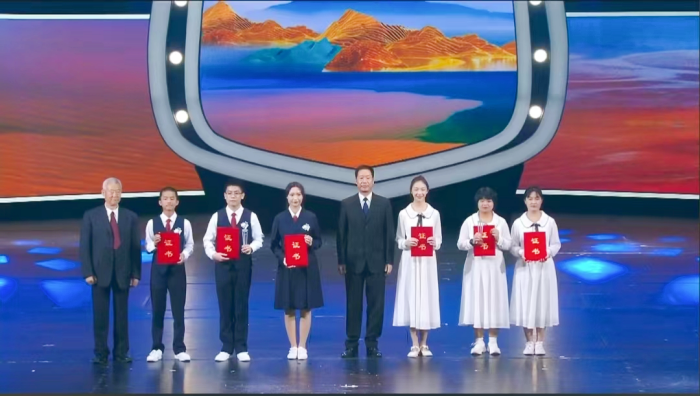 worldpeng_7f07cf173ea89e62a5_00.png