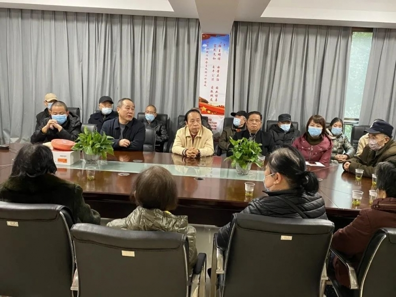 中共湖南省徐氏文化发展中心党支部委员会  徐氏宗亲联谊会  高龄老人走访慰问活动.png