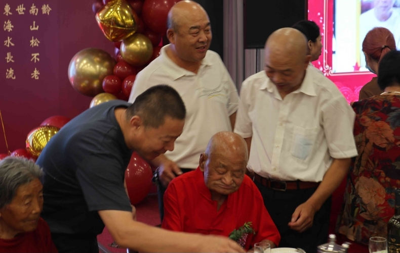 年年岁岁有今日，期颐之寿共喜庆.png