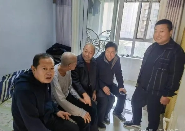 河北黄骅徐氏宗亲联谊会2024年“爱在重阳”慰问活动.png