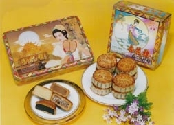 杏花楼玫瑰豆沙月饼已有第四代传人徐惠耀.jpg