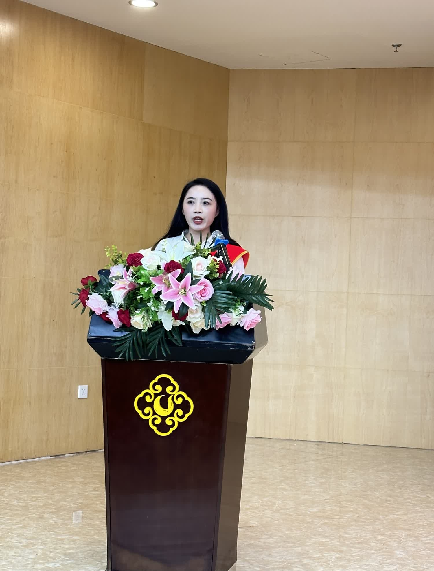 海南徐氏儋州教育基金会举办优秀学子奖助活动.png