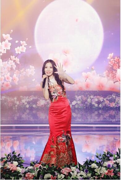 一丹传奇《中国爱-为爱歌唱》音乐会在京举行（人物资料）.jpg