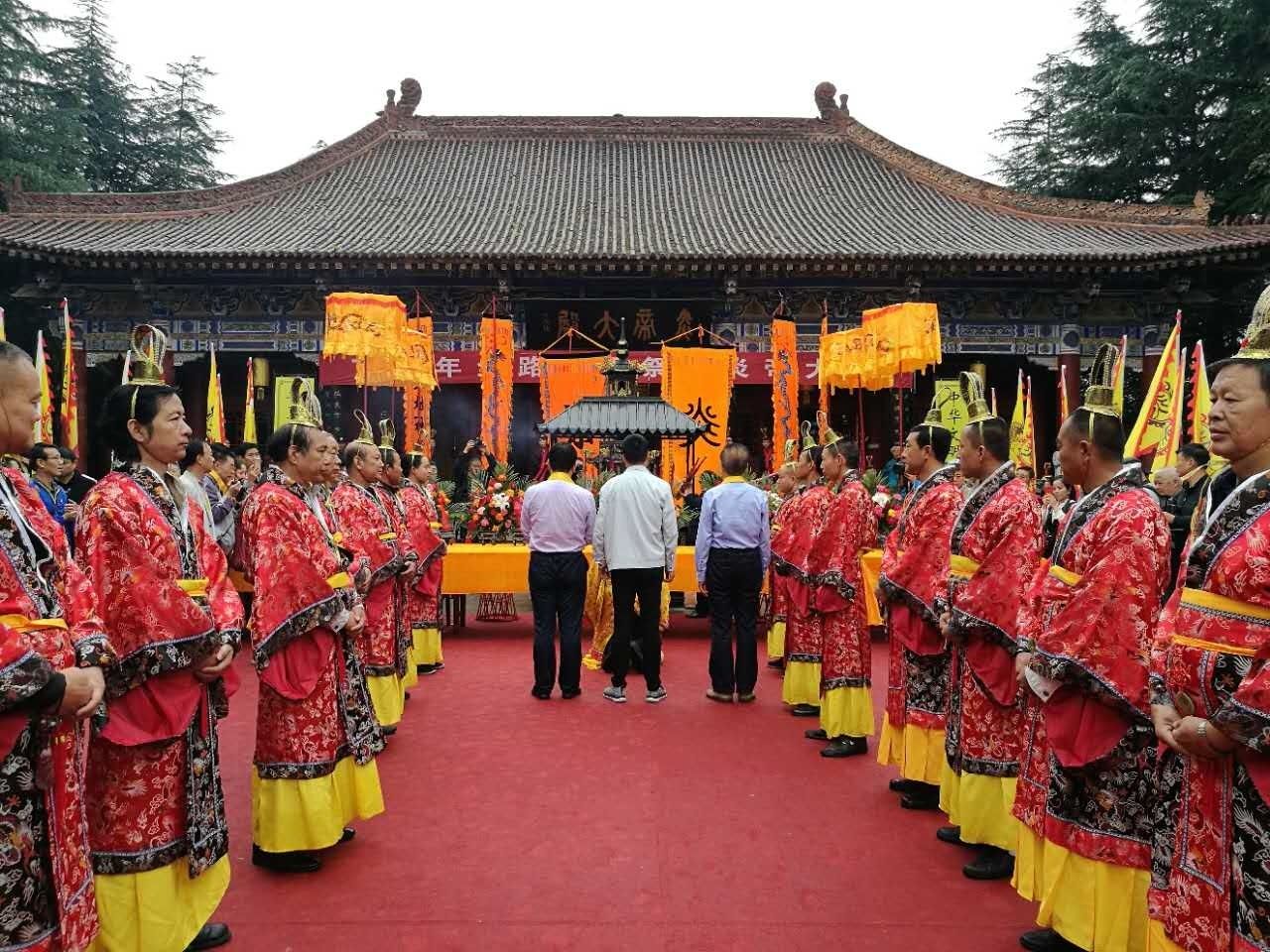 2017陕西宝鸡举行丁酉年丝路寻根炎帝祭祀大典（祭祖纪事）.jpg