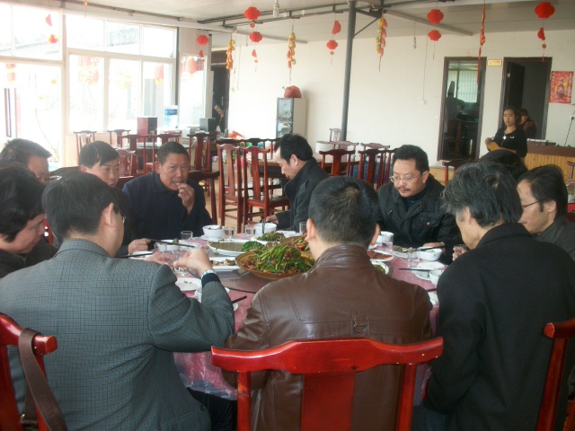 仁德公世系寻查组与各入川支族宗亲合影集.jpg