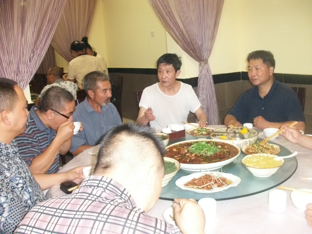 仁德公世系寻查组与各入川支族宗亲合影集.jpg