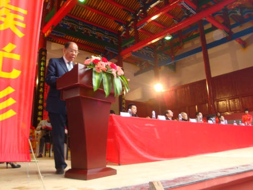 2012年飞鸾梅溪周氏将举行宗祠落成晋祖庆典（古迹寻访）.jpg