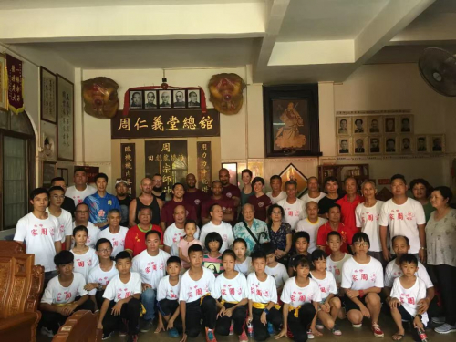 寻根问祖！周家拳发源地来了群“洋弟子”！现场武术交流好精彩……（寻根线索）.jpg