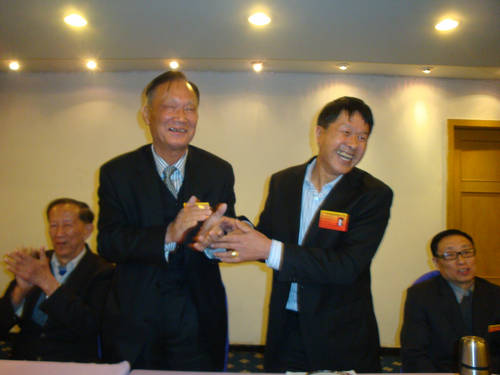 新任会长周贤钧（宗亲交流）.jpg