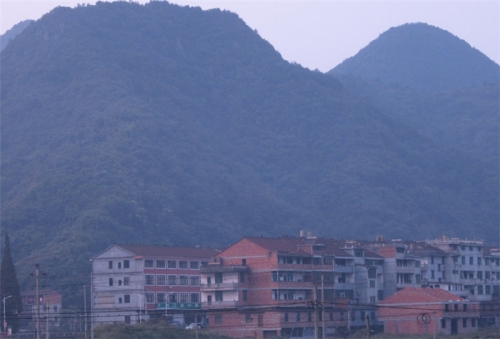 走进山区（文化辑录）.jpg