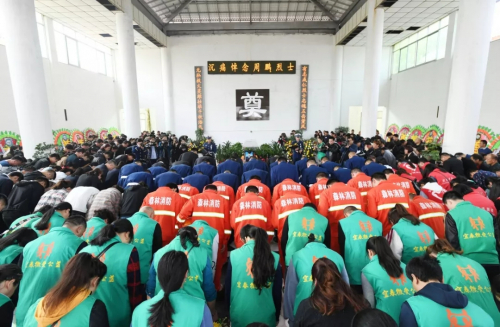 致敬凉山扑火英雄——周鹏烈士（人物史料）.jpg
