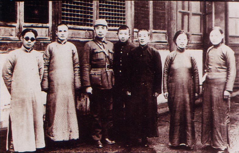 轩辕黄帝嫡系后裔周恩来家族变迁史（文化辑录）.jpg