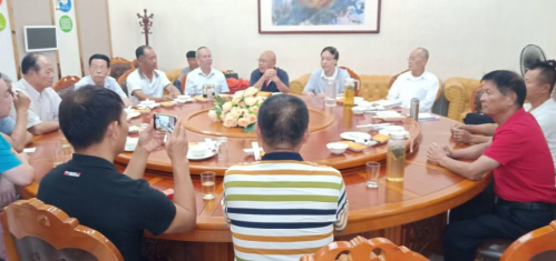 泉州周氏办事处召开《福建姓氏志》周姓篇修补座谈会（文化辑录）.jpg
