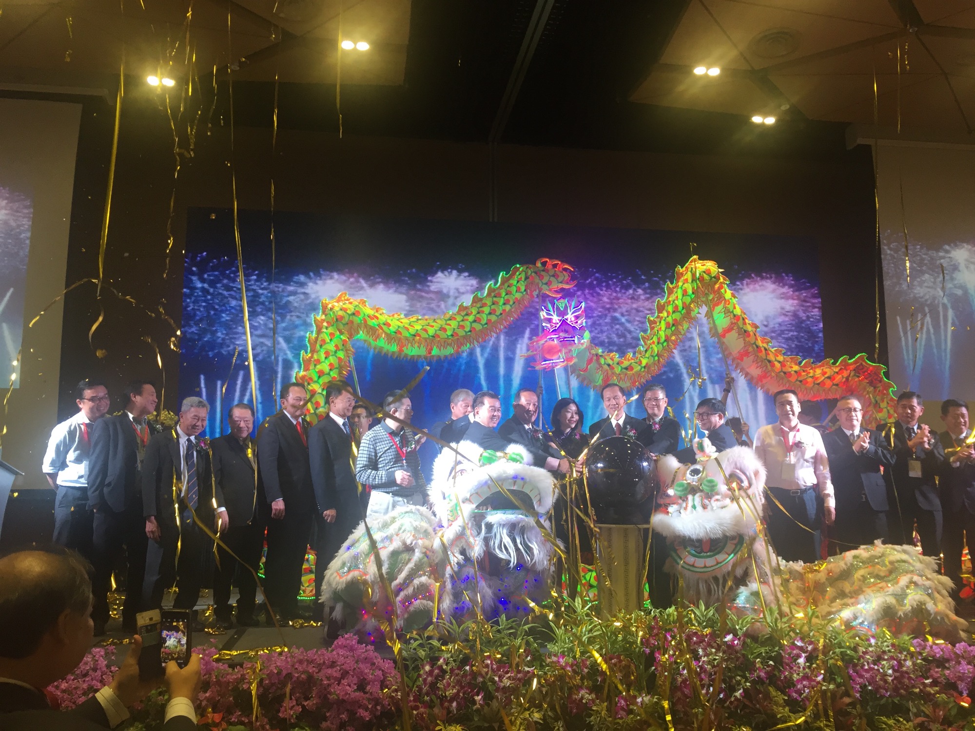 世界朱氏联合会第10届会员大会、新加坡朱氏公会成立70周年纪念晚会（宗亲纪事）.jpg
