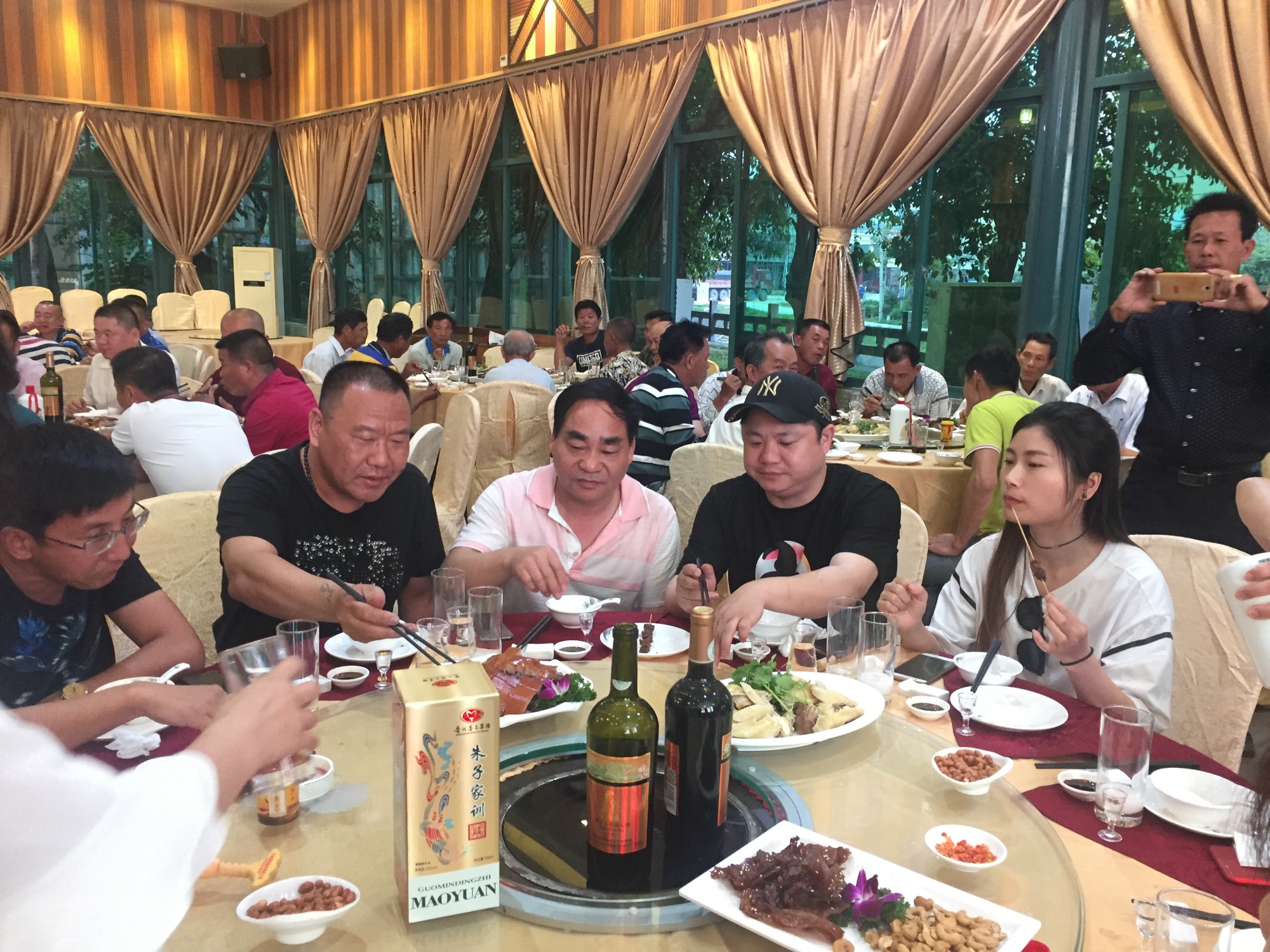 海南省朱熹研究会与上海朱子文化促进会联谊活动在海南万宁成功举行！（宗亲纪事）.jpg