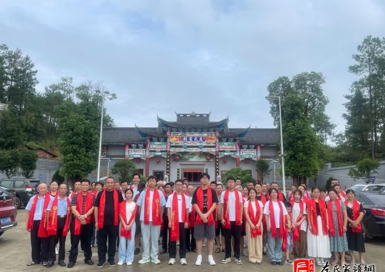 zuo_0fd942d5ee7cda16415dc0.jpg