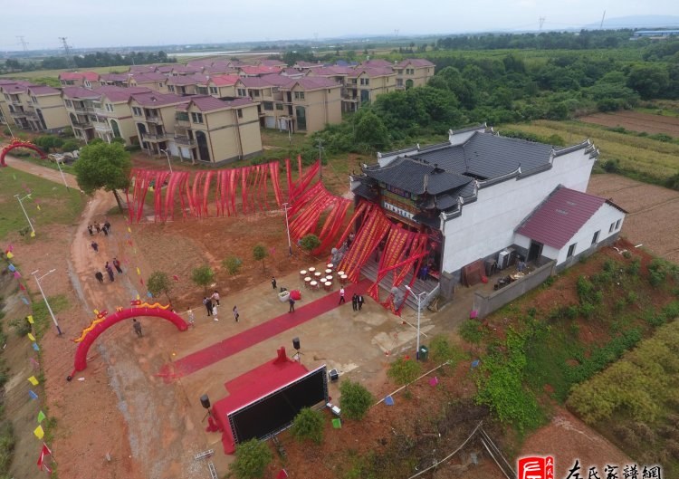 zuo_11b89c37300d2c4eea8d4d.jpg