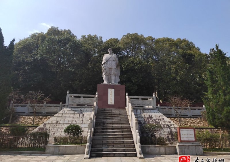 zuo_25403e03039044156e8c8b.jpg