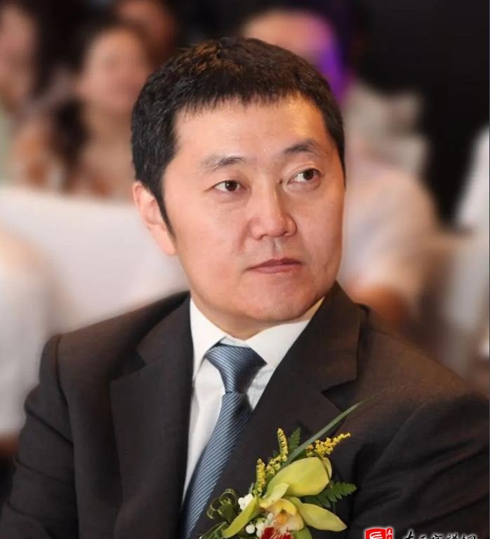 zuo_4a9730eb8a4f3b9fc9aaa4.jpg