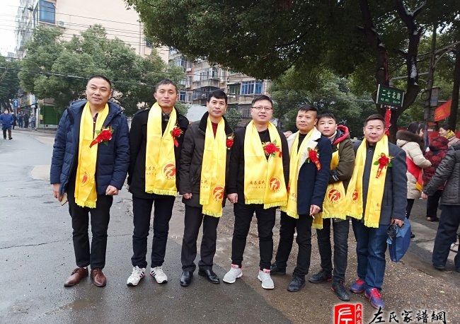 zuo_5312cf5f37f9c57178c8bb.jpg