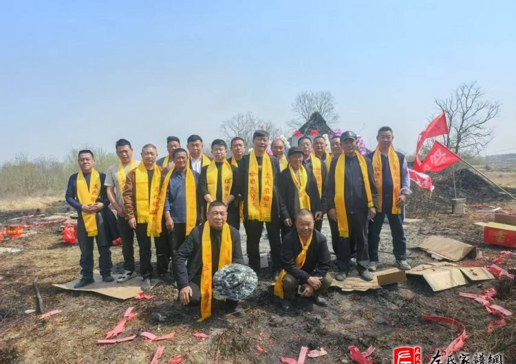 zuo_55533f59c7324c7b319054.jpg