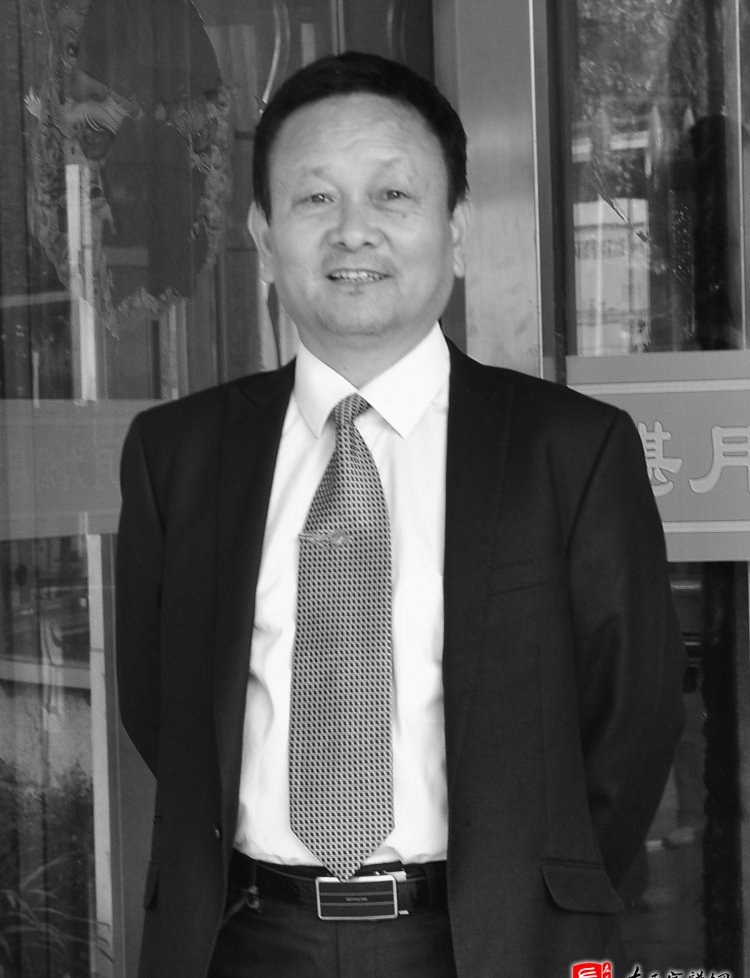 zuo_5dcebdfafb9b826f22628a.jpg