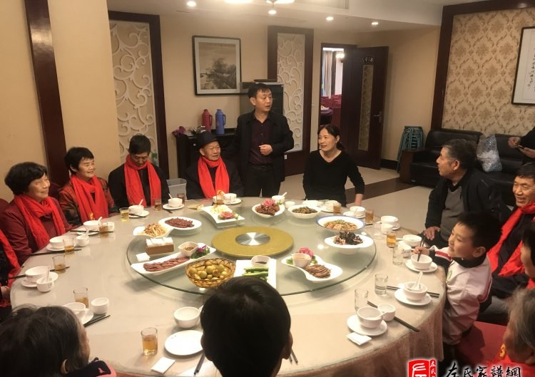 zuo_606962610cfcf12a099259.jpg
