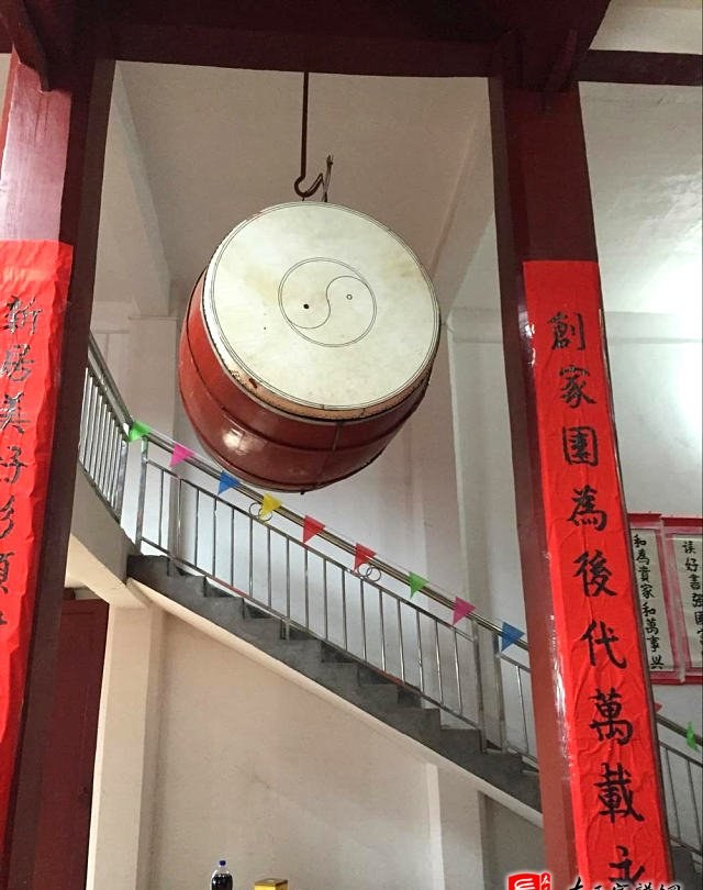zuo_6a560ae2854287c328c791.jpg