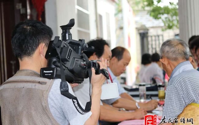 zuo_70a8aabf9531ce2495313c.jpg
