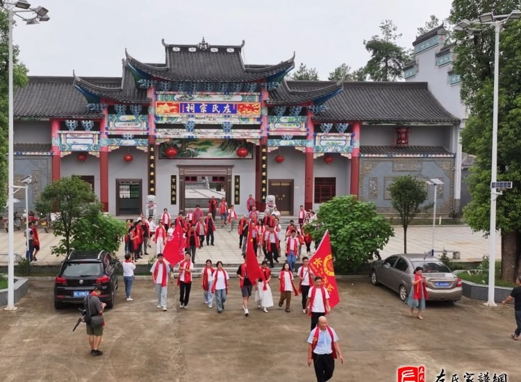 zuo_71c6c636abb52a6b894e7a.jpg