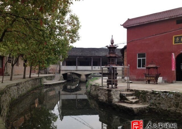zuo_7e06c18c5c66f545b56585.jpg