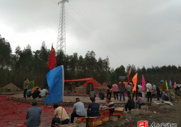 zuo_8332eff724ac7d5de014bf.jpg