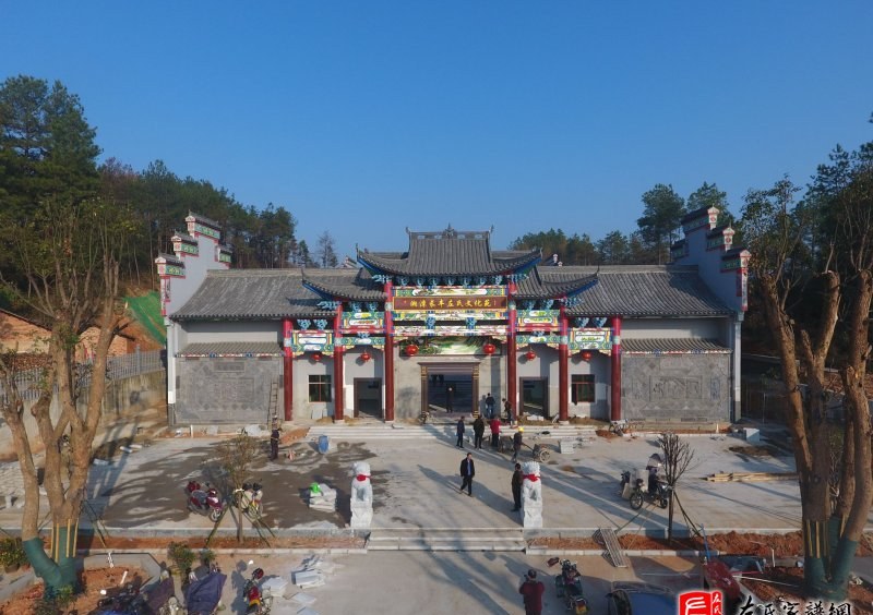 zuo_8c51ca70a2d69a75f005af.jpg