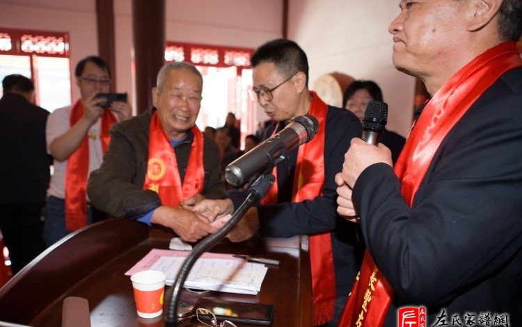 zuo_98e38ea2e996e3b22e6538.jpg