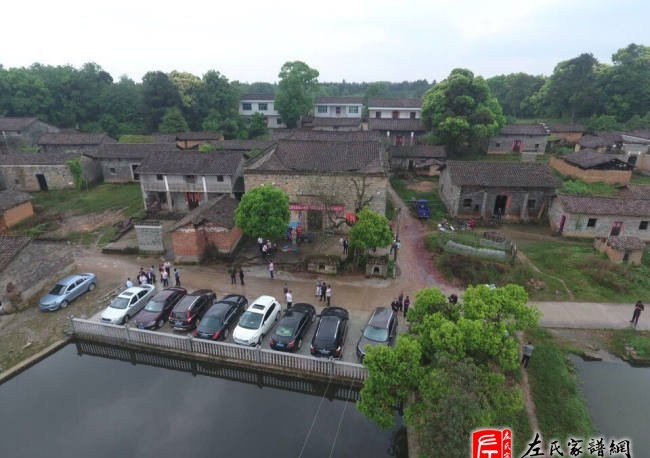 zuo_a161cf2b033a515584c025.jpg
